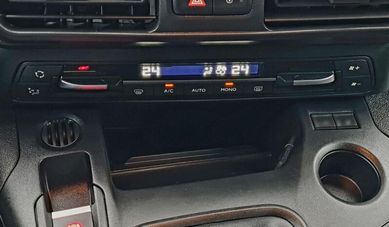 
								Peugeot Partner Premium L1 full									