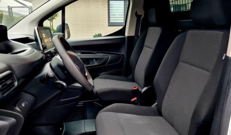 
								Peugeot Partner Premium L1 full									