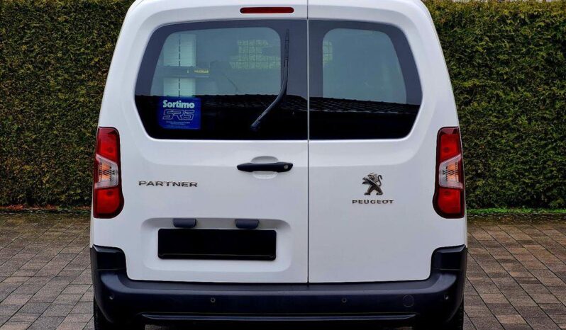 
								Peugeot Partner Premium L1 full									