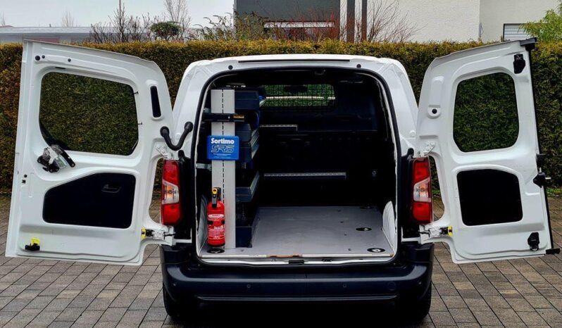 
								Peugeot Partner Premium L1 full									