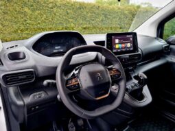 
										Peugeot Partner Premium L1 full									