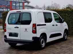 
										Peugeot Partner Premium L1 full									
