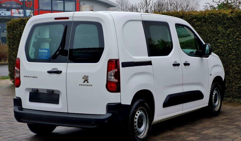 
								Peugeot Partner Premium L1 full									