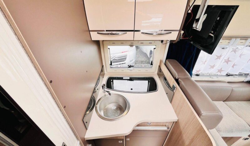 
								CAMPING-CAR CHAUSSON KORUS full									