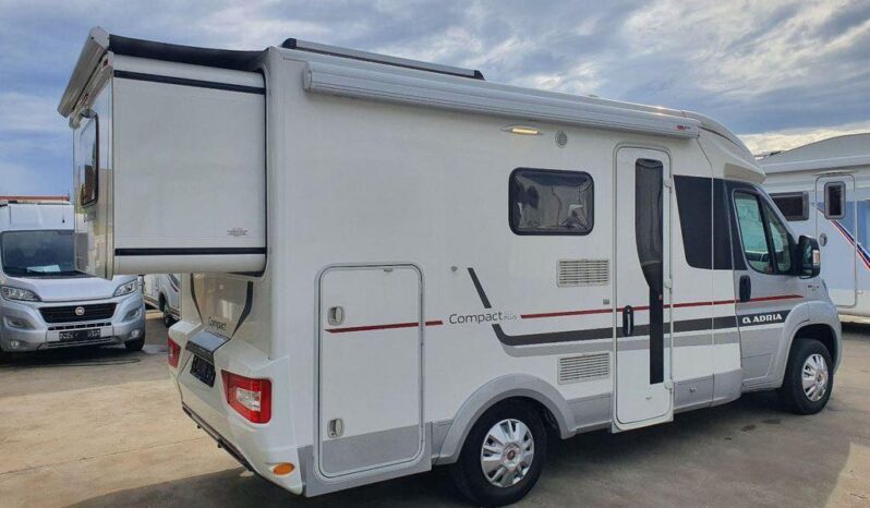 
								Camping-car Adria Compact full									