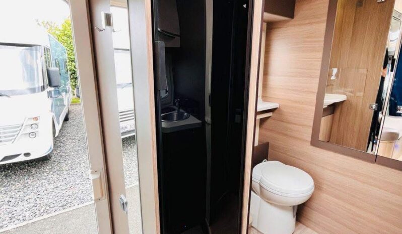 
								CAMPING-CAR CHAUSSON KORUS full									