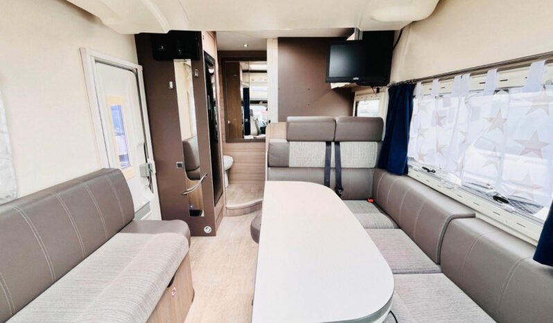 
								CAMPING-CAR CHAUSSON KORUS full									