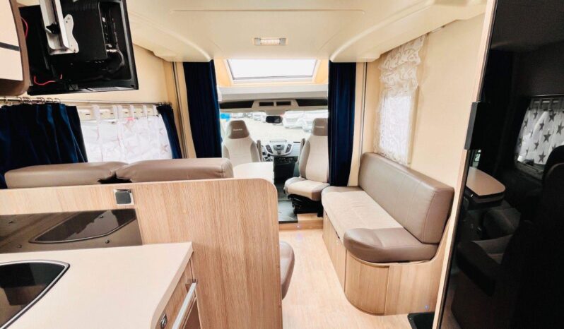 
								CAMPING-CAR CHAUSSON KORUS full									