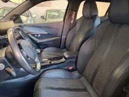 
										Peugeot 2008 full									