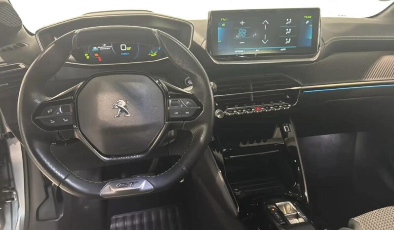
								PEUGEOT E-208 full									