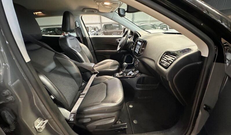 
								Jeep Compass Limited 4WD full									