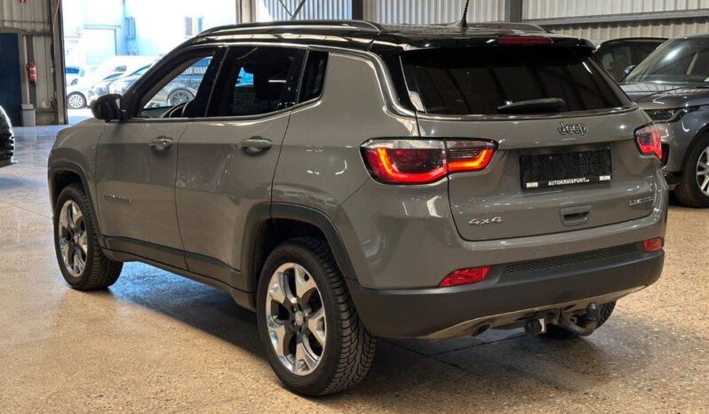 
								Jeep Compass Limited 4WD full									