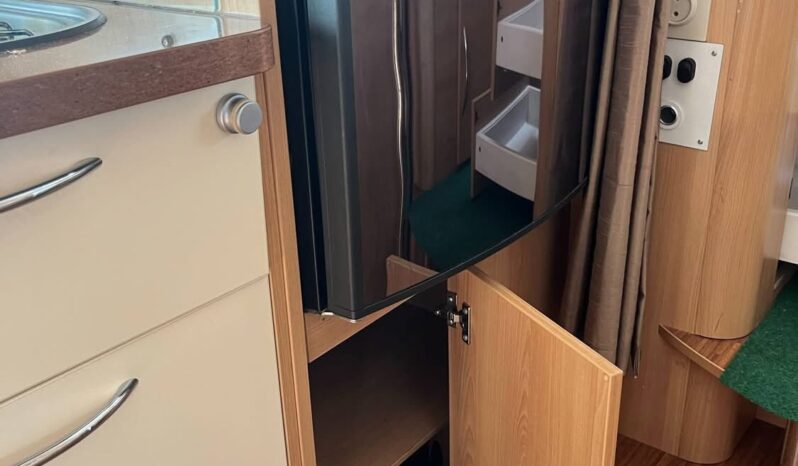 
								Camping Car I TEC 680 Intégral full									