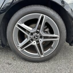 
										Mercedes-Benz Classe A 180 d 8G-DCT AMG Line full									