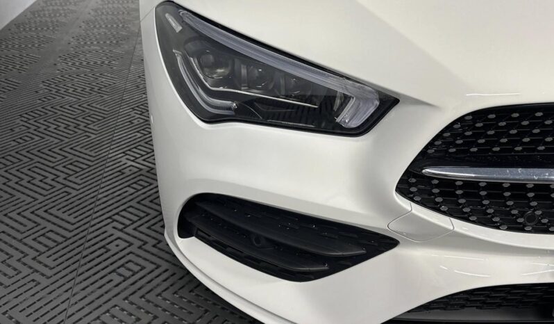 
								MERCEDES CLASSE CLA Coupé 250 e 8G-DCT AMG LINE full									