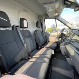 
										Ford Transit T330 full									