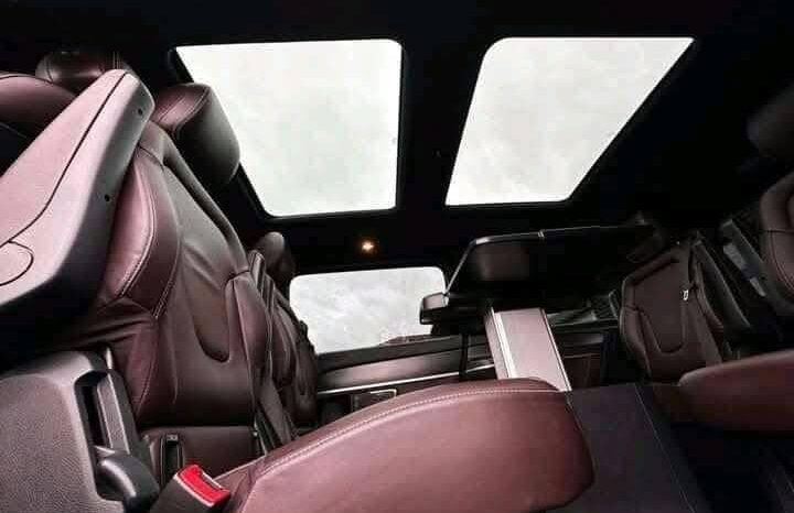 
								Mercedes-Benz V 250d AMG 4MATIC full									
