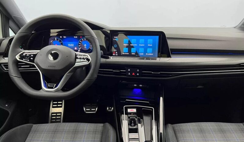 
								Volkswagen Golf GTE 1.4 eHybrid OPF 245 DSG6 full									