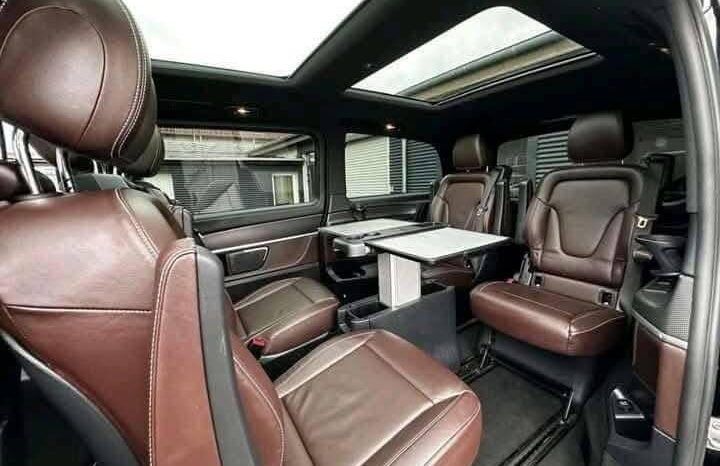 
								Mercedes-Benz V 250d AMG 4MATIC full									