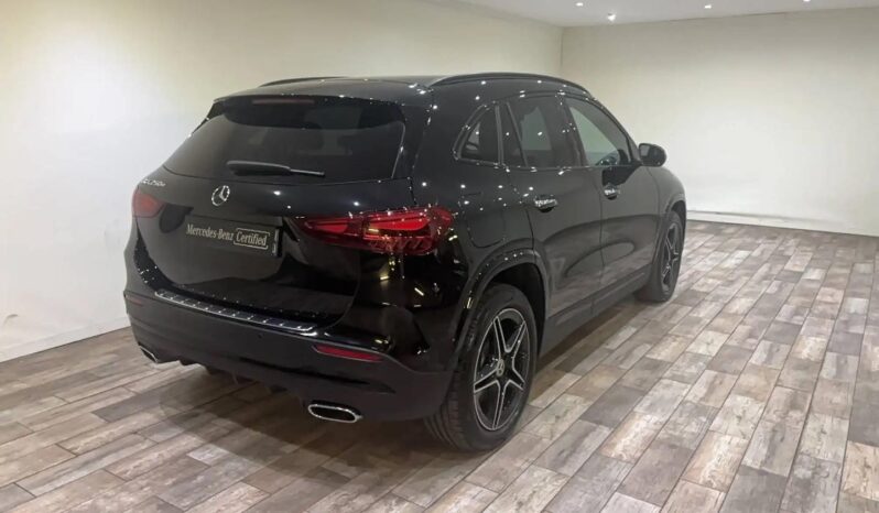 
								Mercedes-Benz GLA 250 e 8G-DCT AMG Line full									