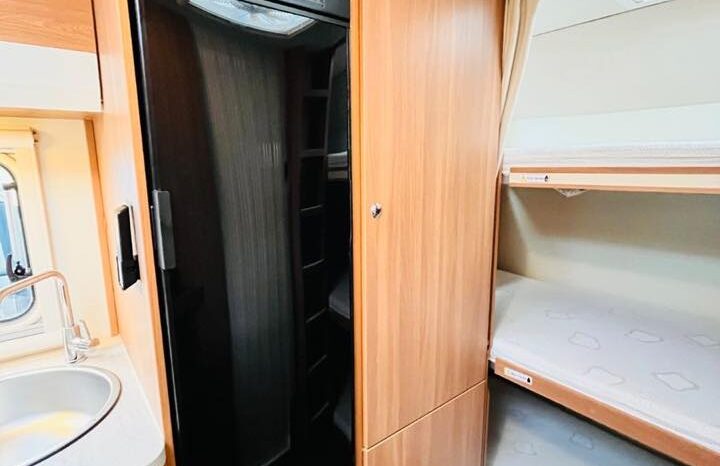 
								EURA MOBIL ACTIVA ONE 650 VB AUTOMATIQUE full									
