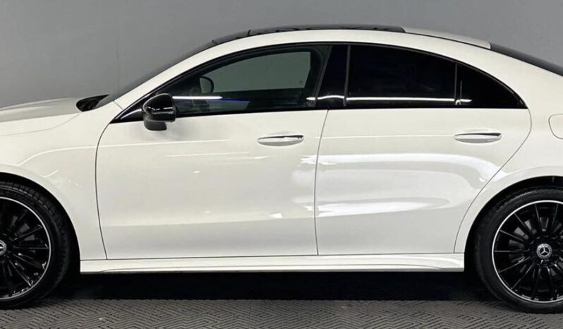 
								MERCEDES CLASSE CLA Coupé 250 e 8G-DCT AMG LINE full									