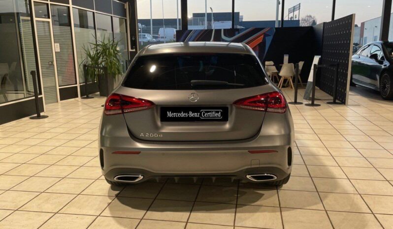 
								Mercedes Classe A 200 d AMG Line full									
