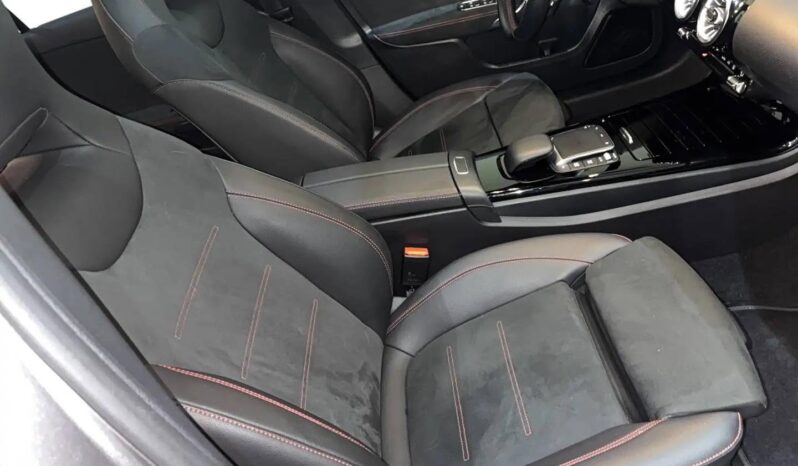 
								Mercedes Classe A 250 e 8G-DCT AMG Line full									