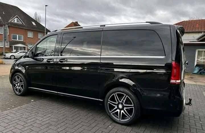 
								Mercedes-Benz V 250d AMG 4MATIC full									