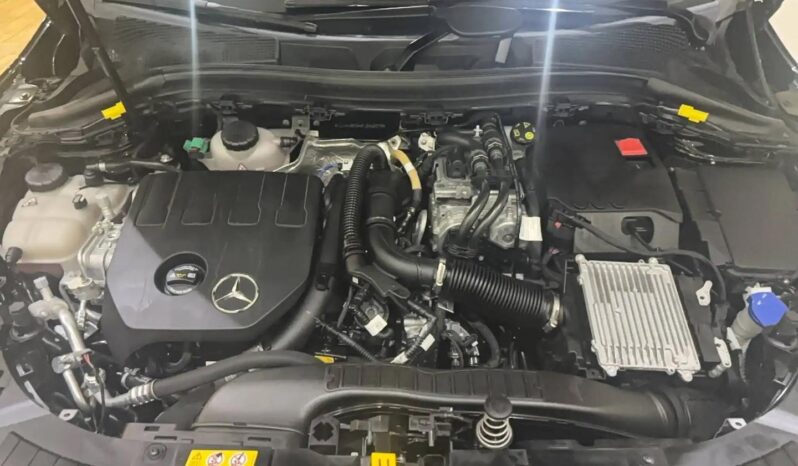 
								Mercedes-Benz GLA 250 e 8G-DCT AMG Line full									