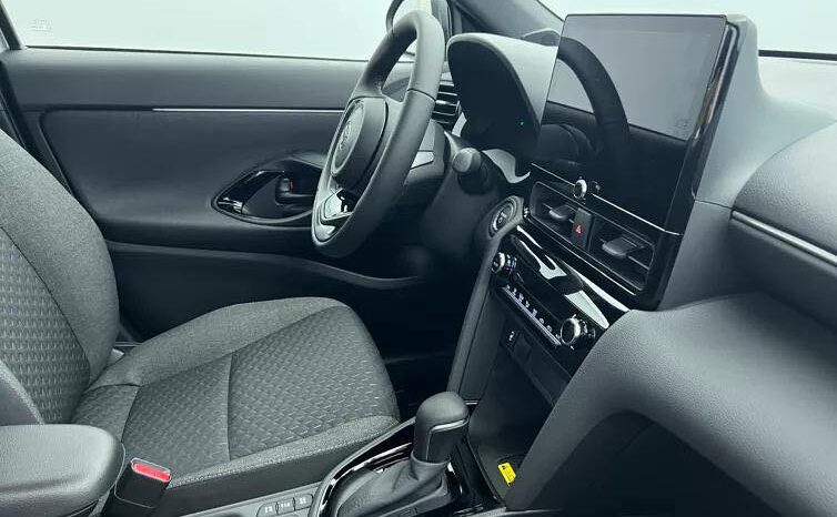 
								Toyota Yaris Cross Design Hybride 130 ch 2WD full									
