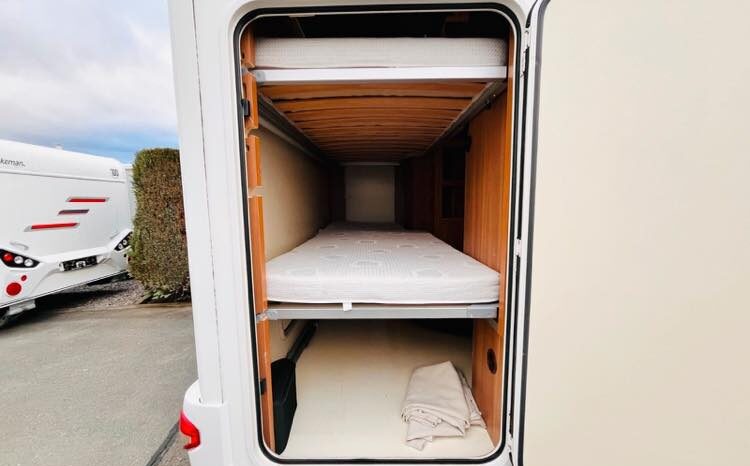 
								EURA MOBIL ACTIVA ONE 650 VB AUTOMATIQUE full									