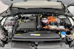 
										Volkswagen Golf GTE 1.4 eHybrid OPF 245 DSG6 full									