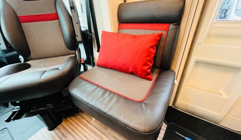 
								CAMPING-CAR MALIBU T 440 LE full									