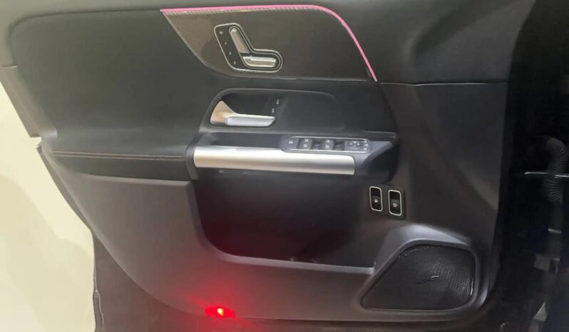 
								Mercedes-Benz GLA 250 e 8G-DCT AMG Line full									
