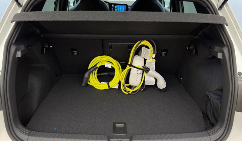 
								Volkswagen Golf GTE 1.4 eHybrid OPF 245 DSG6 full									