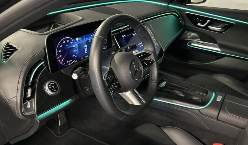 
								Mercedes Classe E 300 de Hybrid EQ 9G-Tronic AMG LINE full									