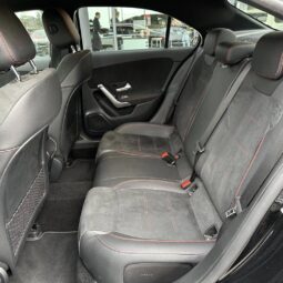 
										Mercedes-Benz Classe A 180 d 8G-DCT AMG Line full									
