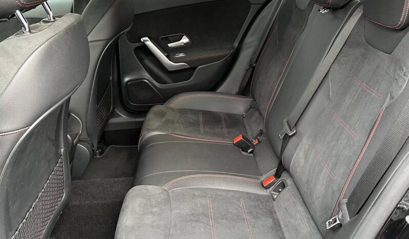 
								Mercedes-Benz Classe A 180 d 8G-DCT AMG Line full									