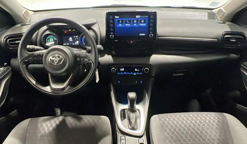 
								Toyota Yaris Hybride full									