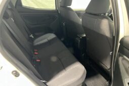 
										Toyota Yaris Hybride full									