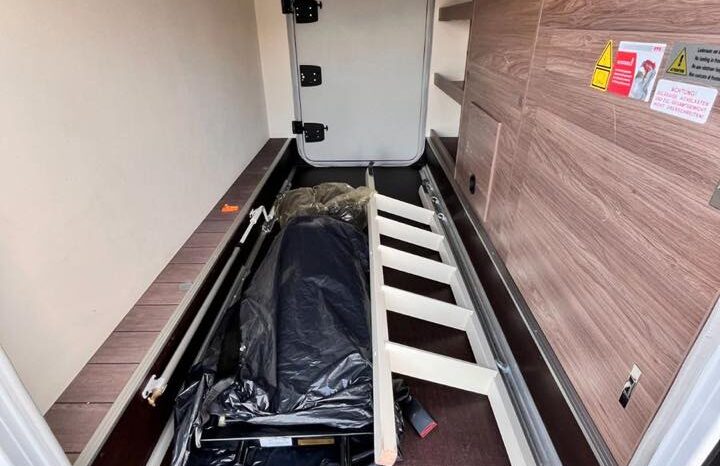 
								KNAUS L!VE WAVE T 700 MEG full									