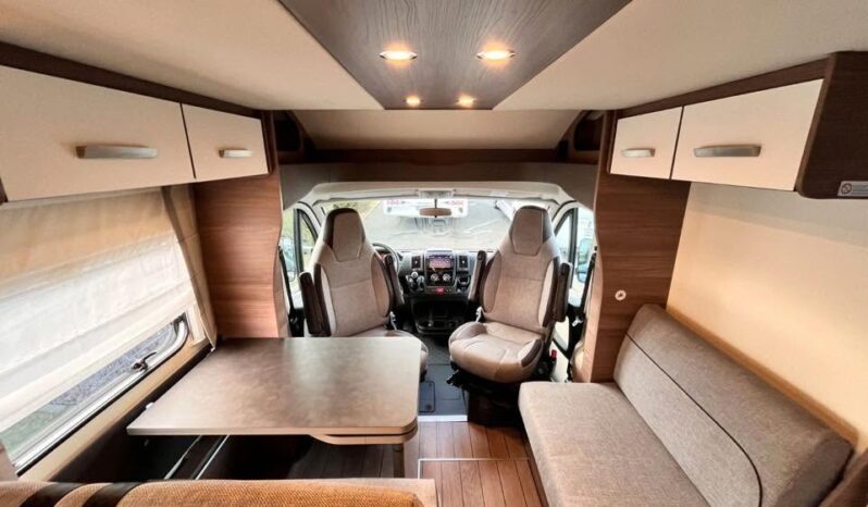 
								KNAUS L!VE WAVE T 700 MEG full									