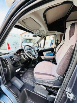 
										KNAUS L!VE WAVE T 700 MEG full									