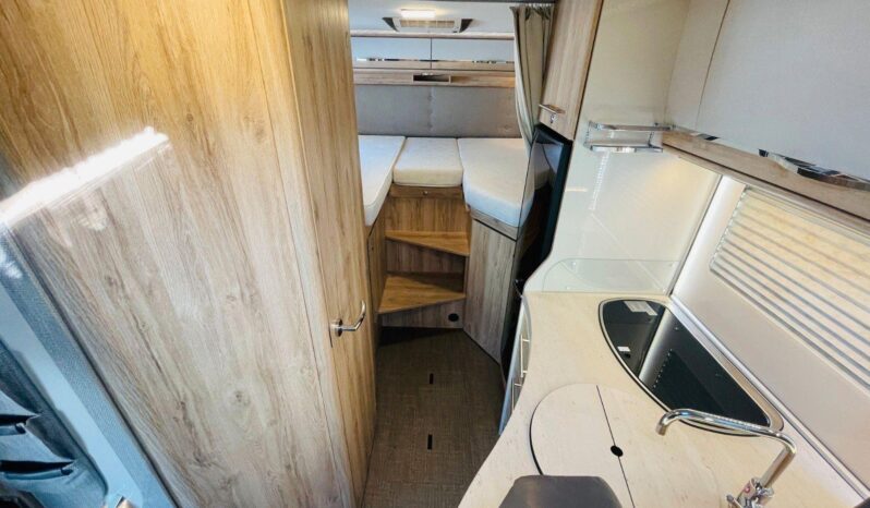 
								Eura Mobil Integra Line 695 EB full									