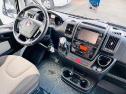 
										EURA MOBIL ACTIVA ONE 650 VB AUTOMATIQUE full									