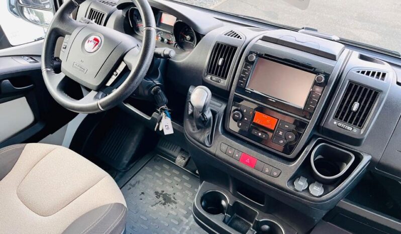 
								EURA MOBIL ACTIVA ONE 650 VB AUTOMATIQUE full									