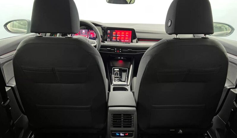 
								VOLKSWAGEN Golf Style 1.4 eHybrid OPF 204 DSG6 full									