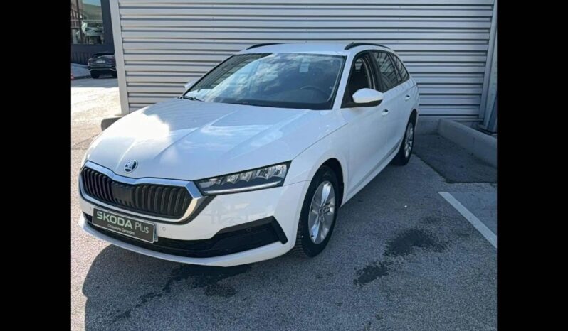 
								SKODA OCTAVIA full									