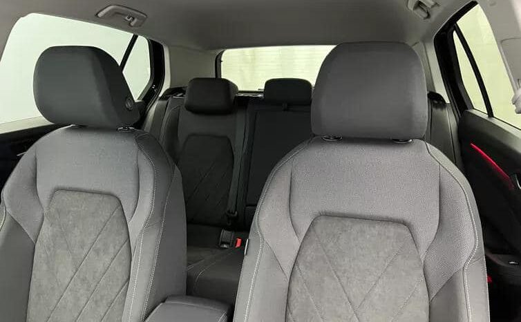 
								VOLKSWAGEN Golf Style 1.4 eHybrid OPF 204 DSG6 full									